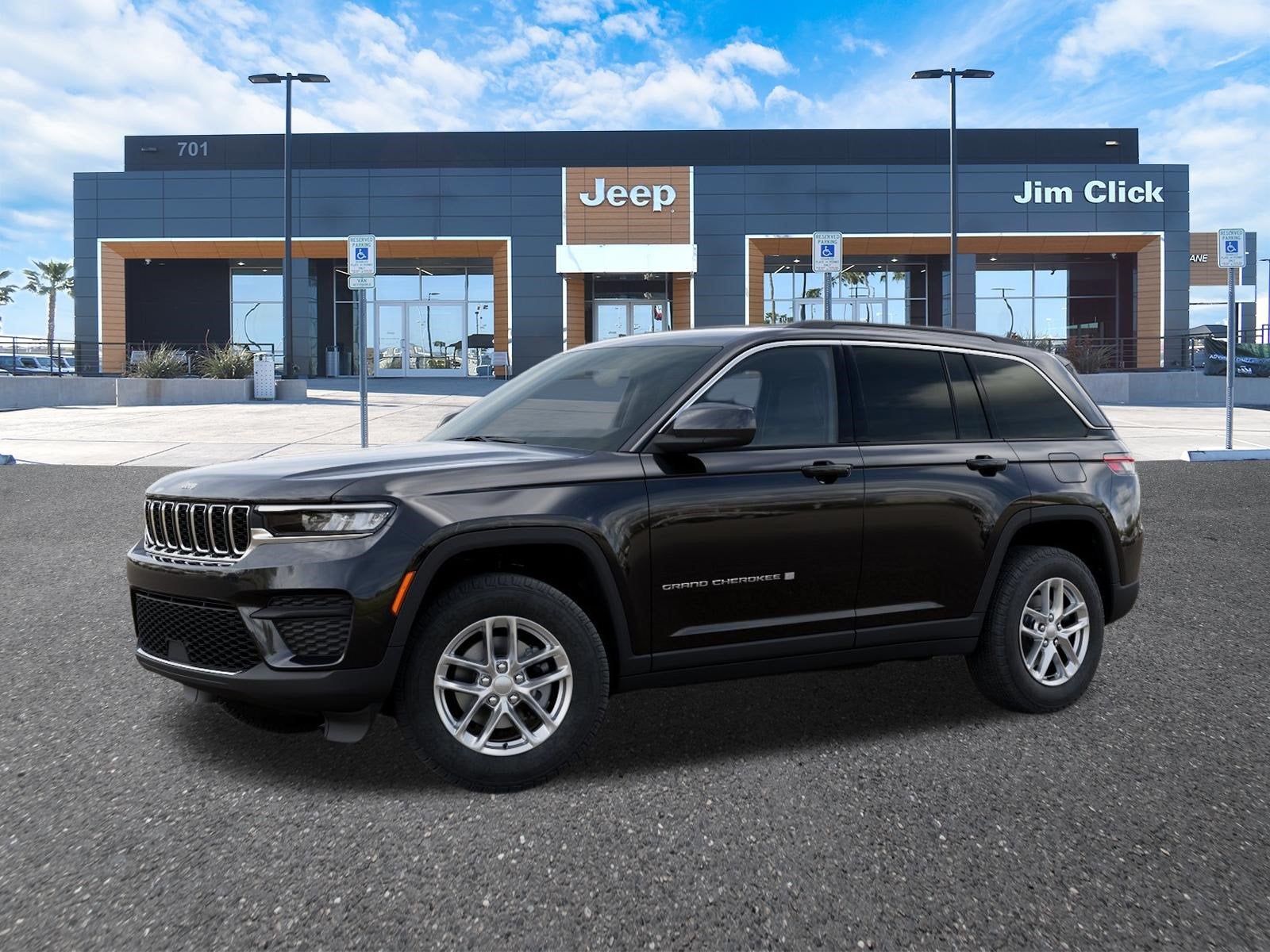 2026 Jeep Grand Cherokee GRAND CHEROKEE LAREDO 4X4 in Diamond Black Crystal Pearl-Coat Exterior Paint — front three-quarter view